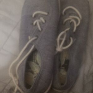 Toms Gray Sneakers Comfortable Casual Footwear